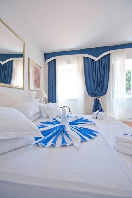 Blue Studio Apartment Next To The Beach Dubrovnik Bagian luar foto