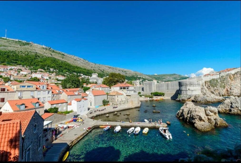 Blue Studio Apartment Next To The Beach Dubrovnik Bagian luar foto