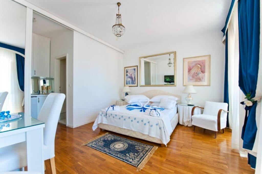 Blue Studio Apartment Next To The Beach Dubrovnik Bagian luar foto